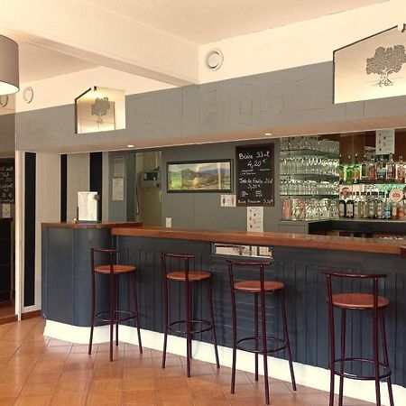 Hotel Sous L'Olivier บุยส์-เลส์-บาโรนนีส์ ภายนอก รูปภาพ